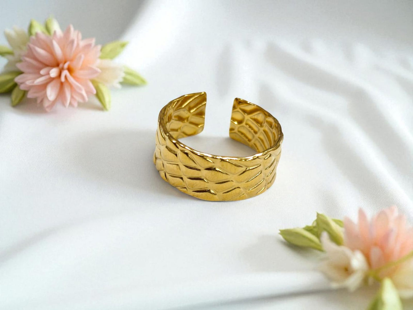 Etched Groove Signet