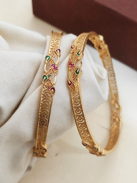 Classic Textured Stonework Bangles