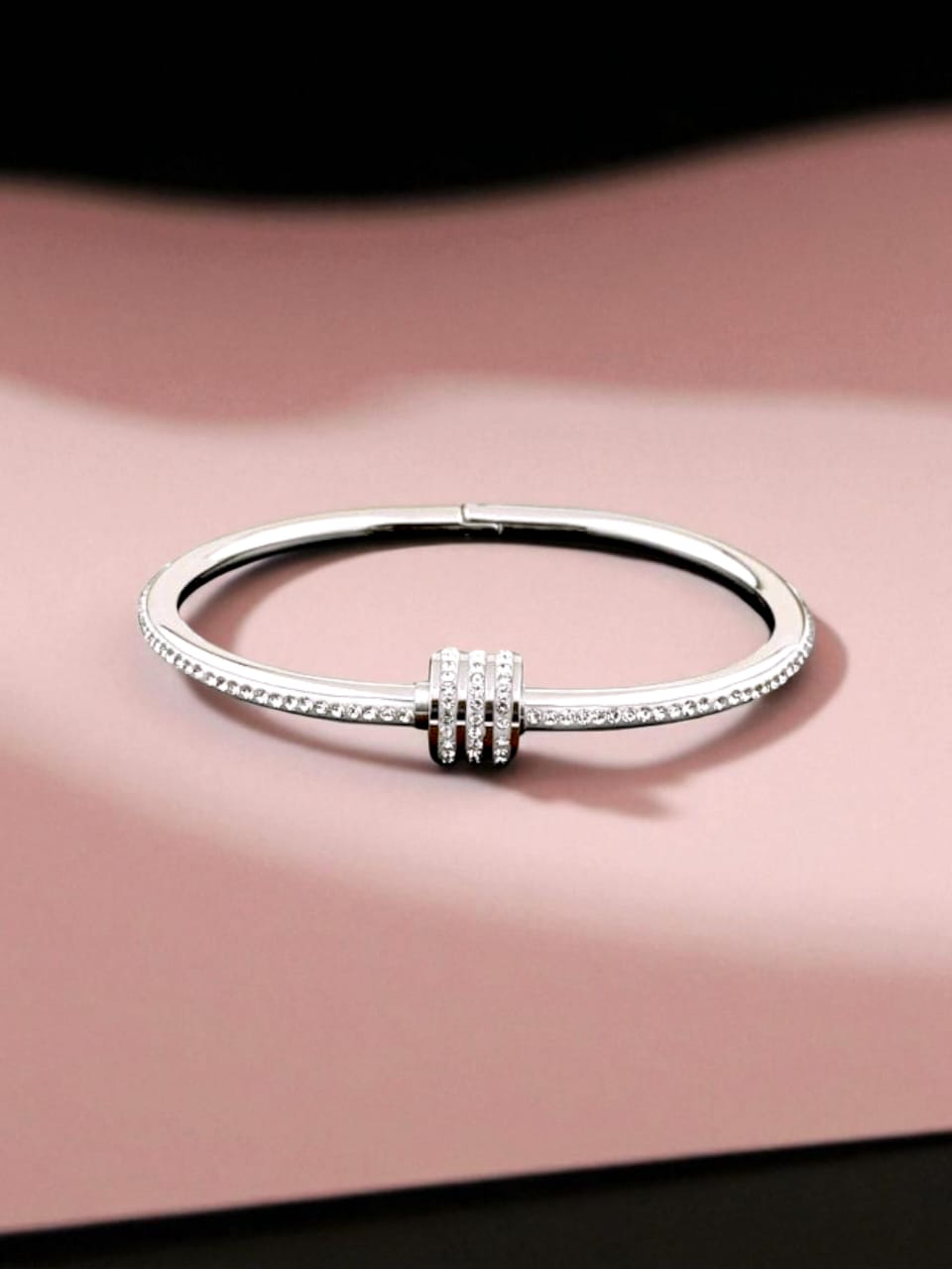 Silver Accent Minimal Bangle