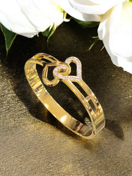 Elegant Bow Bracelet