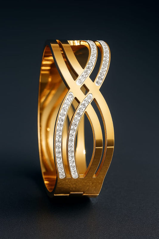 Star Detail Gold Bracelet