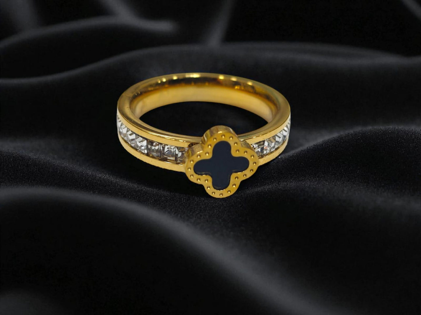 Lucky Clover Ring