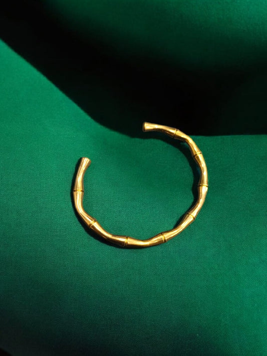 Organic Wave Gold Bangle