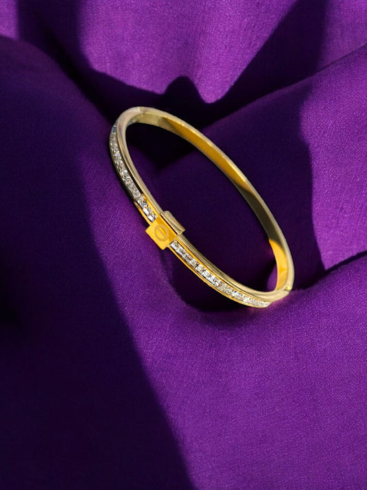 Modern Lock Gold Bangle
