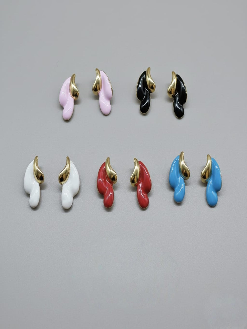 Aura studs