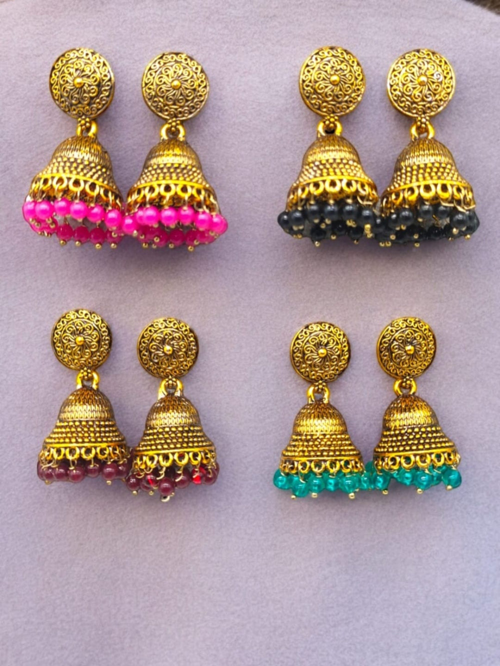 Dhruvika Earing
