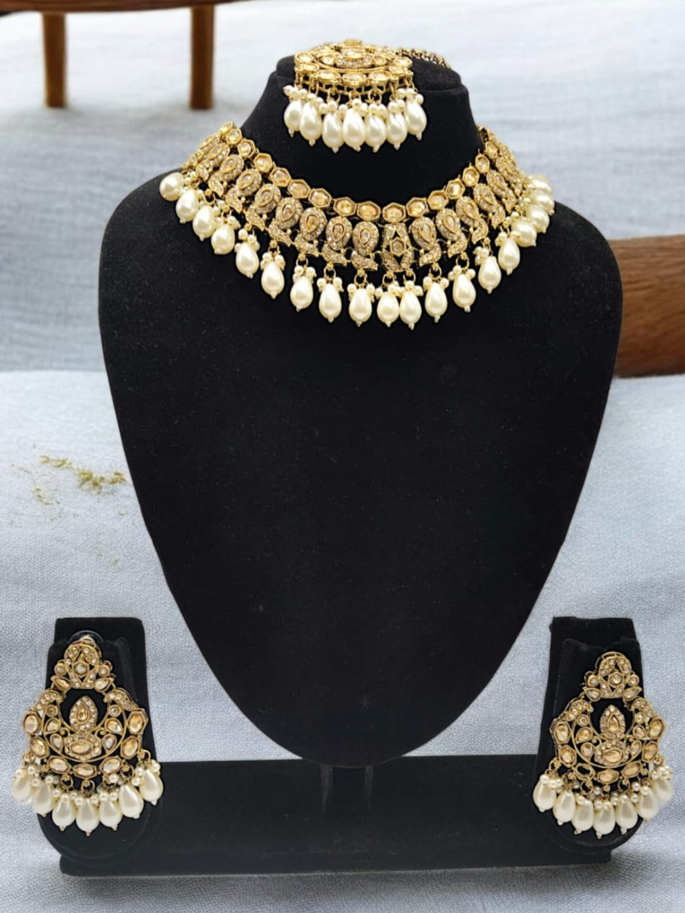 Keya Kundan Haar set