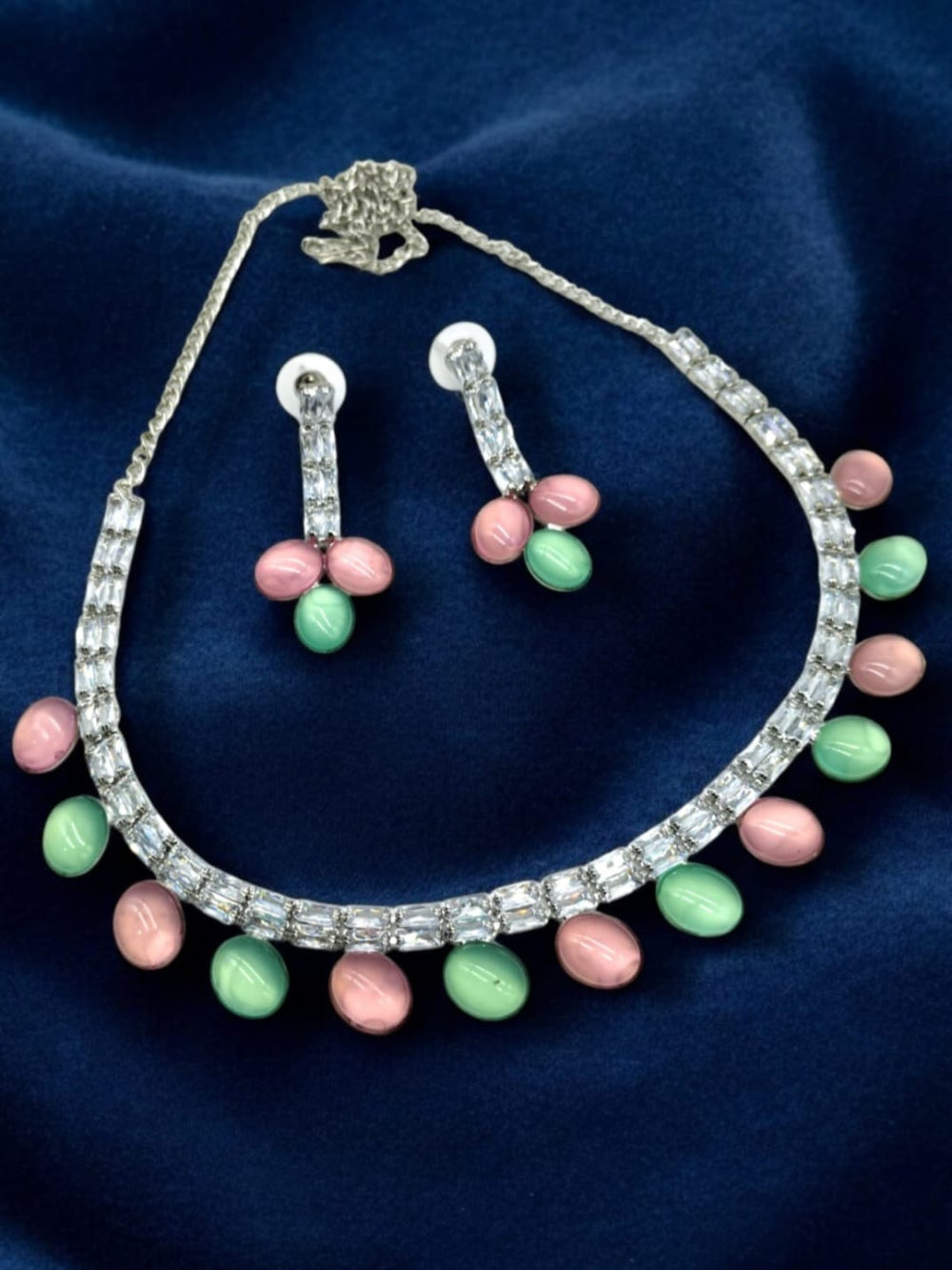 Reeva Kanth Necklace