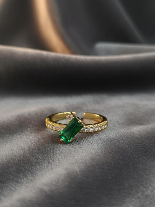 Emrald Crystal Open Band Ring
